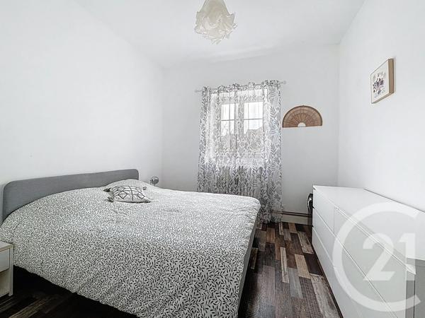Maison à vendre  10 pièces - 224 m 2   ST POURCAIN SUR SIOULE  - 03