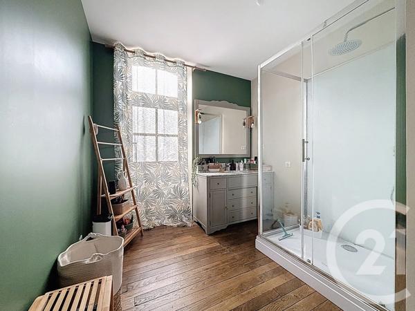 Maison à vendre  10 pièces - 224 m 2   ST POURCAIN SUR SIOULE  - 03