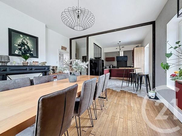 Maison à vendre  10 pièces - 224 m 2   ST POURCAIN SUR SIOULE  - 03