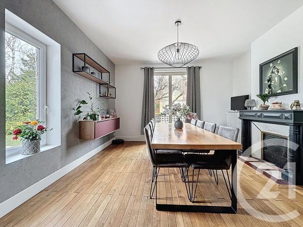 Maison à vendre  10 pièces - 224 m 2   ST POURCAIN SUR SIOULE  - 03