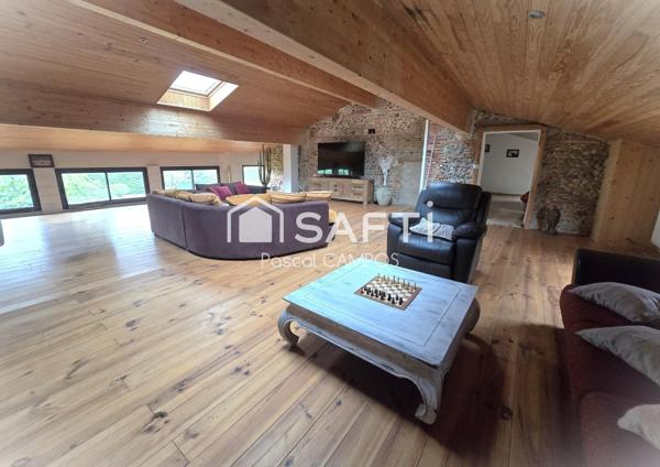 Ancienne ferme de 301m², 6 chambres sur un terrain de 2500m²