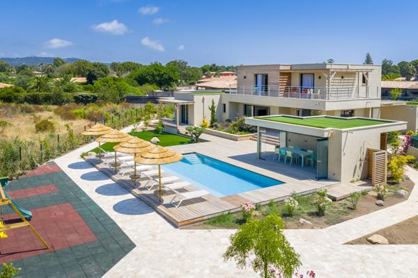 Maison à vendre  6 pièces - 246 m2 LECCI - 201