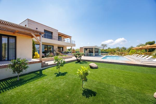 Maison à vendre  6 pièces - 246 m2 LECCI - 201