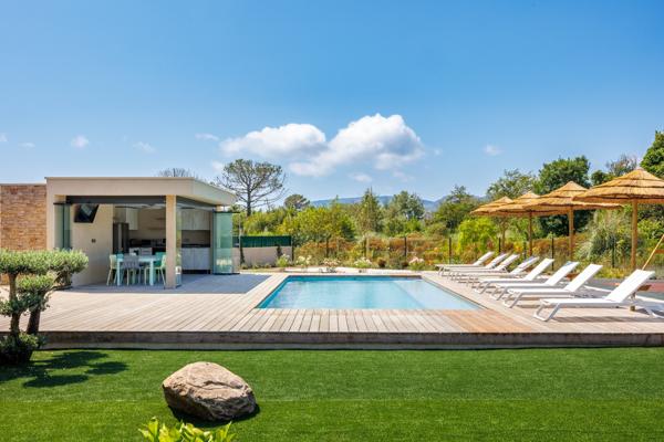 Maison à vendre  6 pièces - 246 m2 LECCI - 201