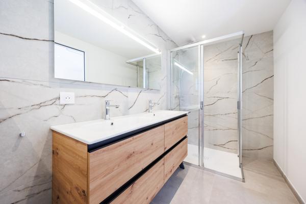 Maison à vendre  6 pièces - 246 m2 LECCI - 201