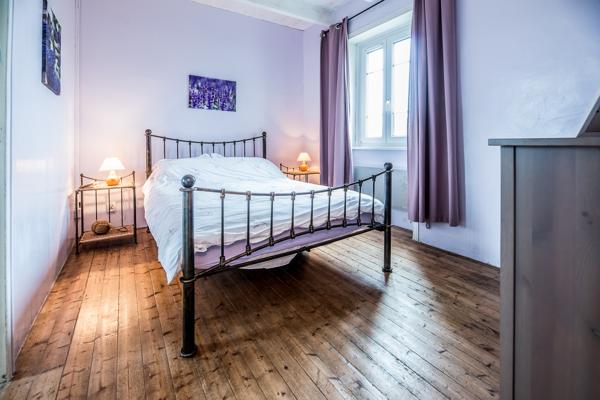 Sylvie Tromelin vous présente cette maison en pierre de 150m² située à Plouguerneau