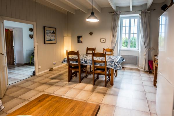 Sylvie Tromelin vous présente cette maison en pierre de 150m² située à Plouguerneau