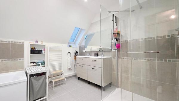 MAISON BOURGES 108M² 5 PIECES 3 CHAMBRES JARDIN