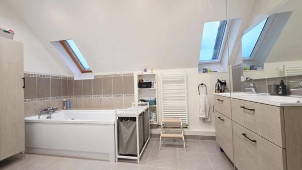 MAISON BOURGES 108M² 5 PIECES 3 CHAMBRES JARDIN