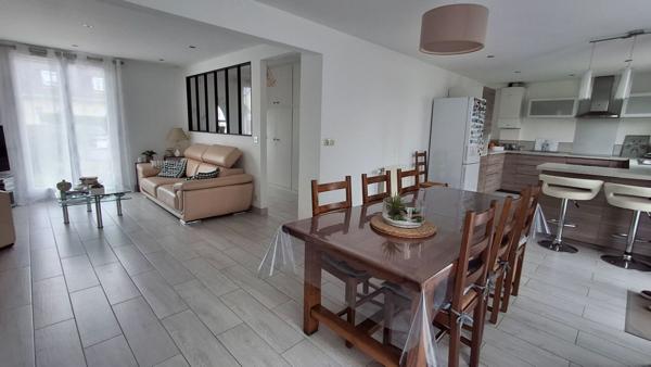 Charmante Maison à Vendre à Crépy-en-Valois - Idéale pour votre Famille !