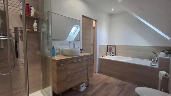 Charmante Maison à Vendre à Crépy-en-Valois - Idéale pour votre Famille !