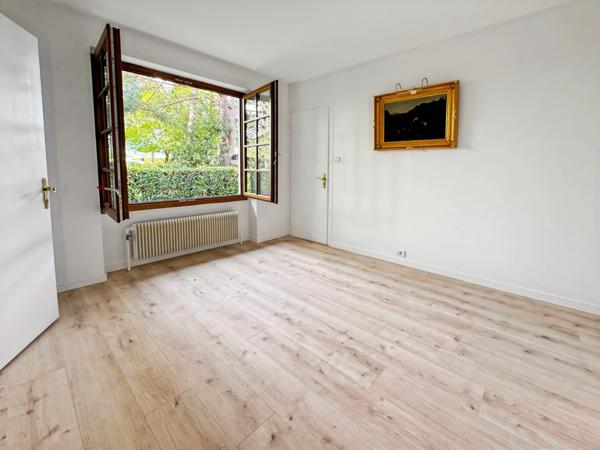 Maison à vendre 5 pièces PREVESSIN MOENS (01) sur un terrain de 2800m2 avec possibilité de division parcellaire