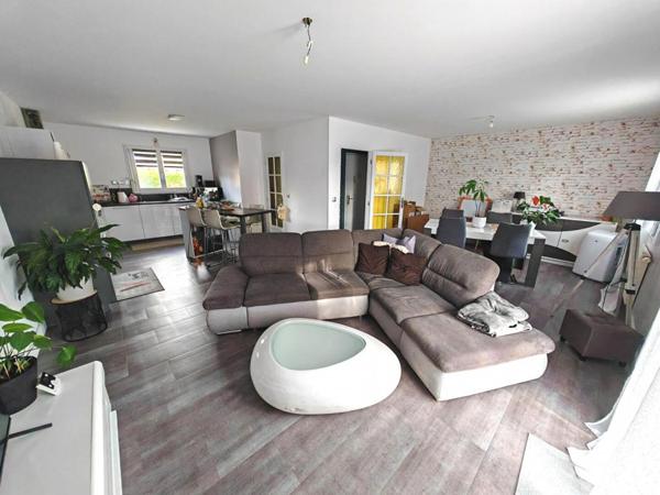 Exclu Le Poinçonnet : Maison de plain-pied intégral, 5 chambres, 124 m2, grand garage, jardin