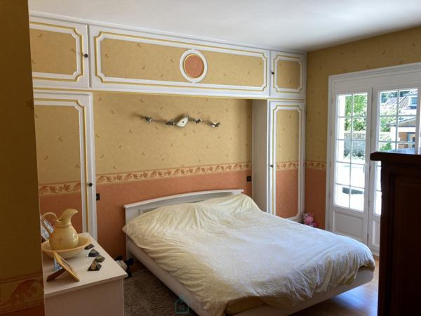 Villa située dans un secteur verdoyant très recherché