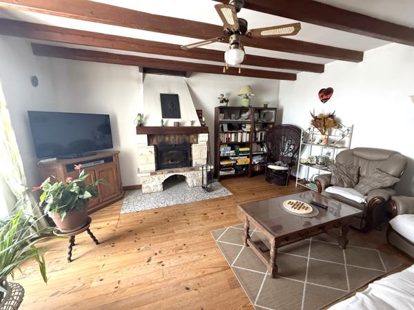 Maison
         5 pièces
        - 150 m² Exclusivité 114 900 € *