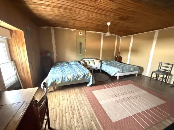 Maison
         5 pièces
        - 150 m² Exclusivité 114 900 € *