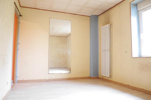 MAISON A RENOVER, AU CALME, PROCHE NATURE 29 900 €