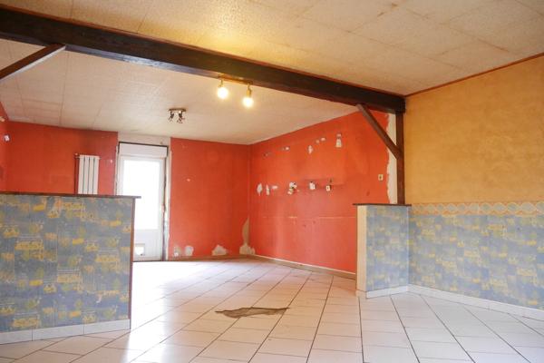 MAISON A RENOVER, AU CALME, PROCHE NATURE 29 900 €