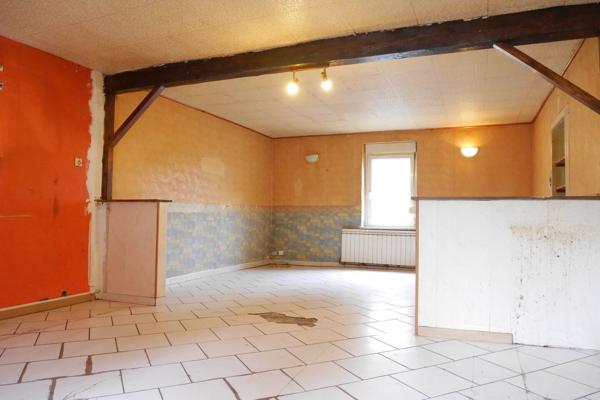 MAISON A RENOVER, AU CALME, PROCHE NATURE 29 900 €