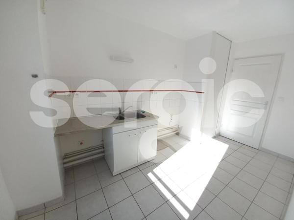 Location 4 Pieces 81 44340 Bouguenais 82 0798 01 0066