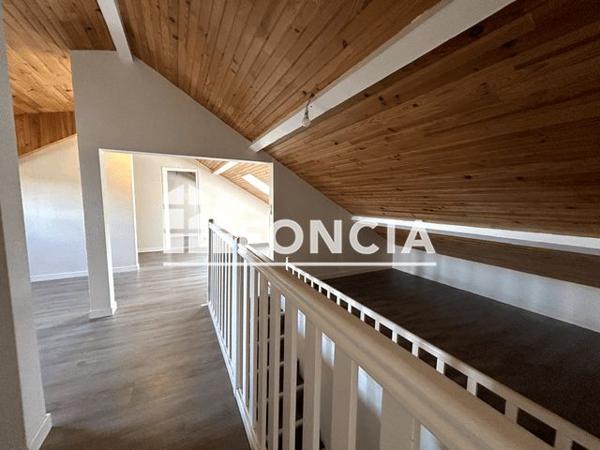 À vendre Maison 5 pièces 160 m² - L'étrat 42580