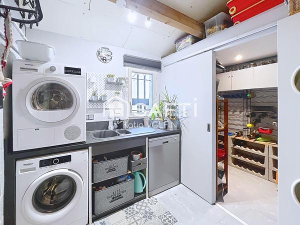 T5  piscine , les Solans dans lotissement sécurisé