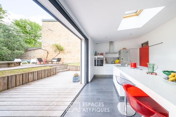 Appartement atypique avec jardin et piscine privée