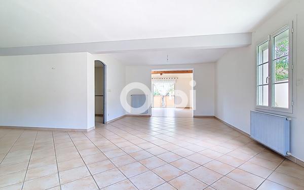 Maison à vendre    5 pièces •  Verberie