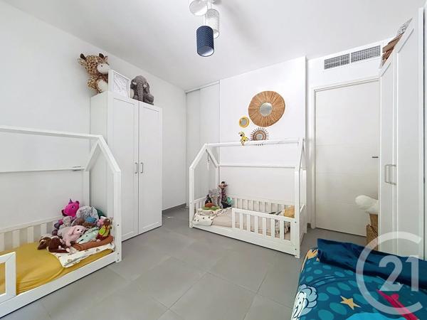 Appartement F4 à vendre  4 pièces - 73,61 m 2   NICE  - 06