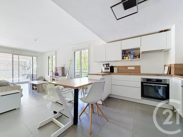 Appartement F4 à vendre  4 pièces - 73,61 m 2   NICE  - 06