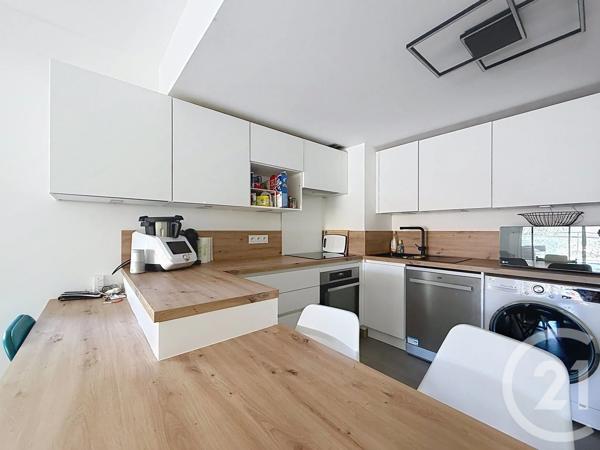 Appartement F4 à vendre  4 pièces - 73,61 m 2   NICE  - 06