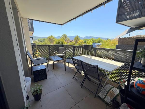 Appartement
         3 pièces
        - 64 m² Exclusivité 190 000 € *