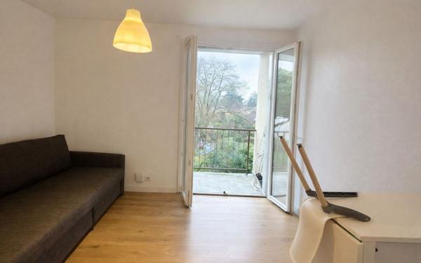 Appartement à louer    1 pièce •  Blagnac