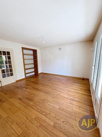 Appartement à louer Nantes : 3 pièces, 63m² avec 2 chambre(s) à 826€ - AJP Immobilier Nantes Est