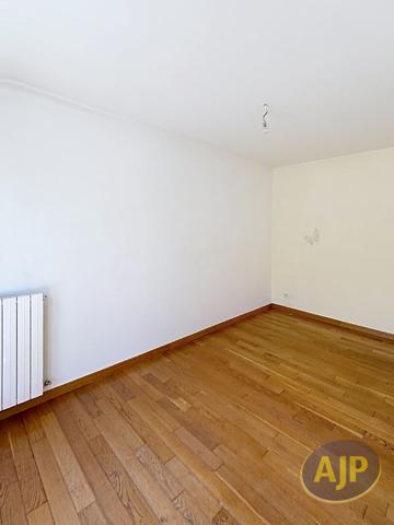 Appartement à louer Nantes : 3 pièces, 63m² avec 2 chambre(s) à 826€ - AJP Immobilier Nantes Est