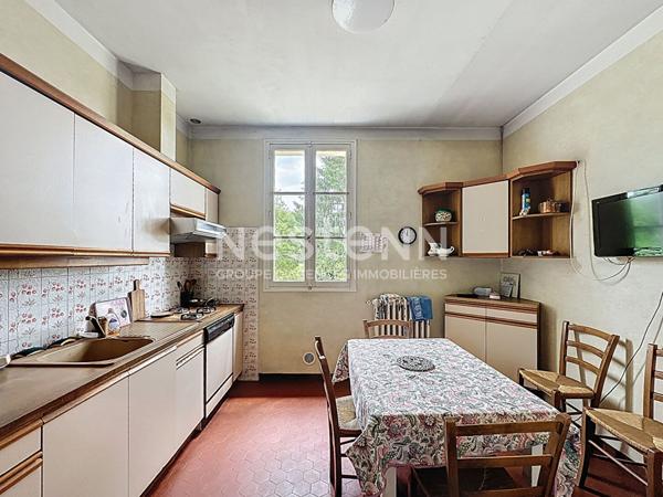 A vendre maison centre ville d Auch 148 m2 avec jardin au calme et garage