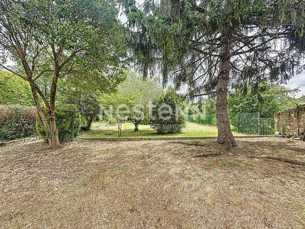 A vendre maison centre ville d Auch 148 m2 avec jardin au calme et garage