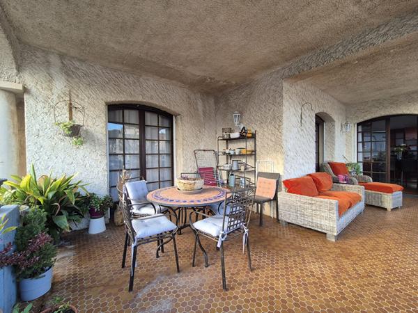 Rare Villa en centre ville Balaruc Les Bains 14 pièce(s) 340.23 m2