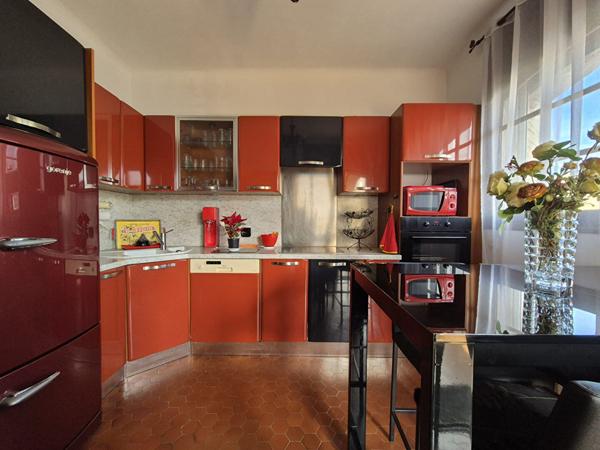 Rare Villa en centre ville Balaruc Les Bains 14 pièce(s) 340.23 m2