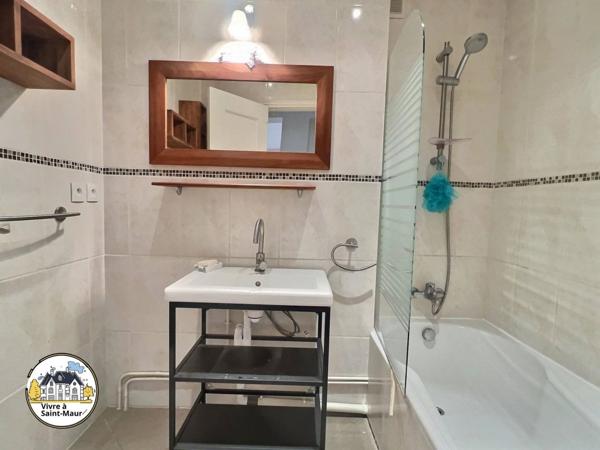 3 pièces lumineux avec balcon et box fermé – Parc de Saint-Maur