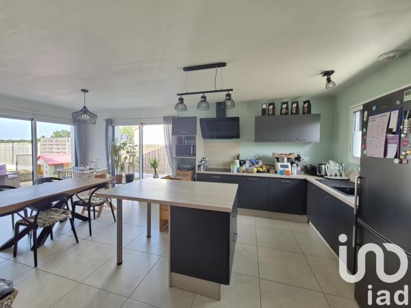 Maison à vendre 5 pièces 82 m² Les Lucs-sur-Boulogne