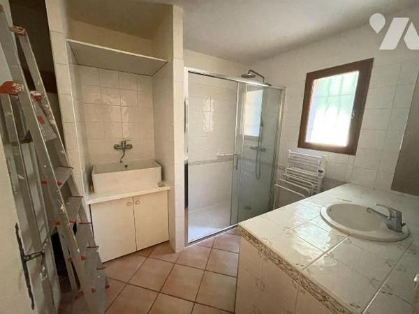 Maison à vendre à Gréoux-les-Bains (04800) en Alpes-de-Haute-Provence (04):

Sur les hauteurs...