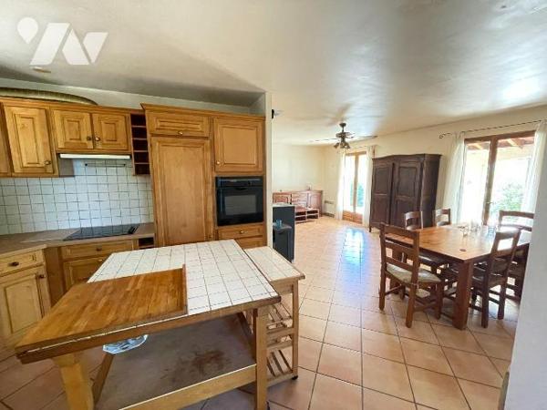 Maison à vendre à Gréoux-les-Bains (04800) en Alpes-de-Haute-Provence (04):

Sur les hauteurs...