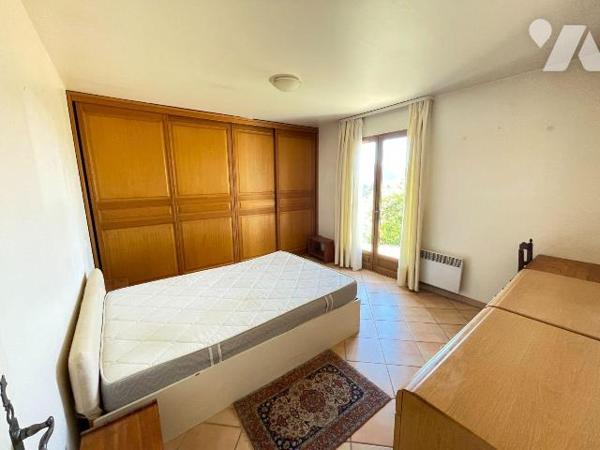 Maison à vendre à Gréoux-les-Bains (04800) en Alpes-de-Haute-Provence (04):

Sur les hauteurs...