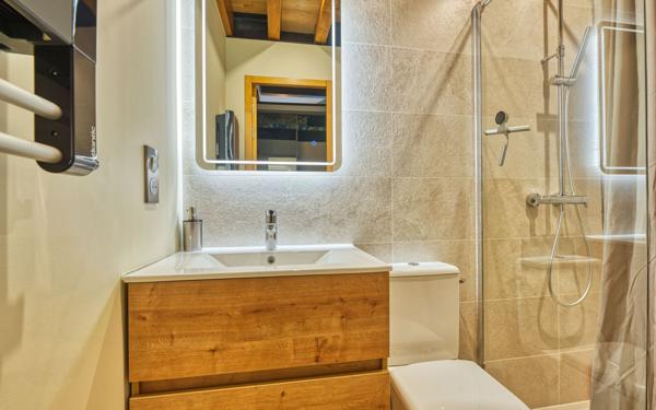 Maison à vendre    4 pièces •  Pessac