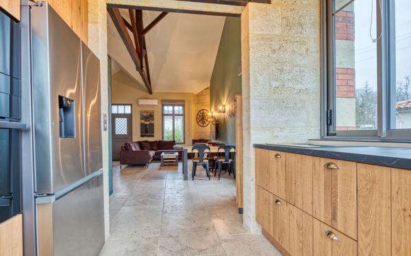 Maison à vendre    4 pièces •  Pessac