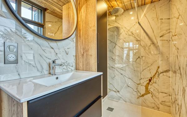 Maison à vendre    4 pièces •  Pessac