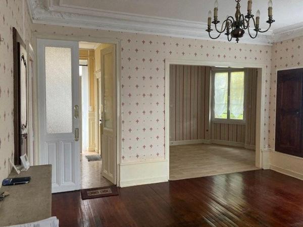 Au centre ville de Châtillon une maison de 126 m2 habitable