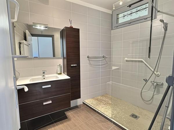 Appartement 2 pièce(s) 49.67 m2 - VUE MER