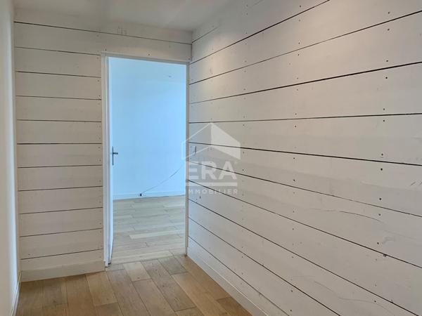 Grand loft 160 m² avec 3 places de parking à Lille